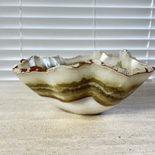 Load image into Gallery viewer, Beautiful Onyx Centerpiece | Onyx Bowl
