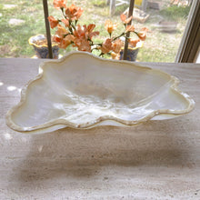 Load image into Gallery viewer, White Onyx Bowl | Beautiful Onyx Bowl Centerpiece. BWM11
