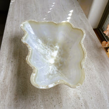 Load image into Gallery viewer, White Onyx Bowl | Beautiful Onyx Bowl Centerpiece. BWM11
