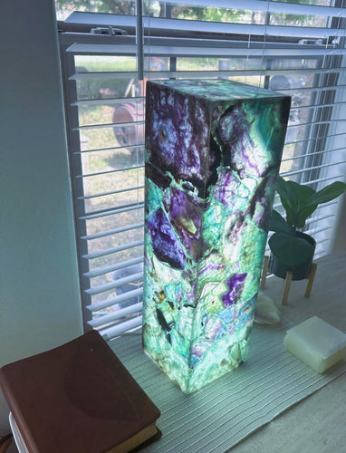 Decorative lamp with colorful design 