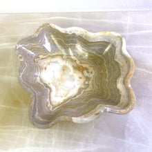 Load image into Gallery viewer, Onyx Bowl | Beautiful Onyx Bowl Centerpiece. BM06
