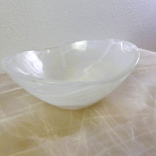 Load image into Gallery viewer, Crystal Onyx Bowl | Beautiful Onyx Bowl Centerpiece. BM07
