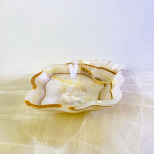 Load image into Gallery viewer, Amber Onyx Bowl | Beautiful Onyx Bowl Centerpiece. BM01
