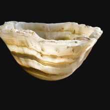 Load image into Gallery viewer, Handmade Onyx Bowl Honey
