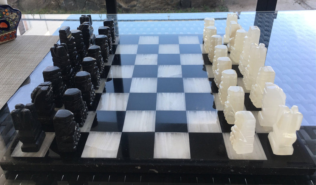 Aztec Onyx Chess Set - Black & White